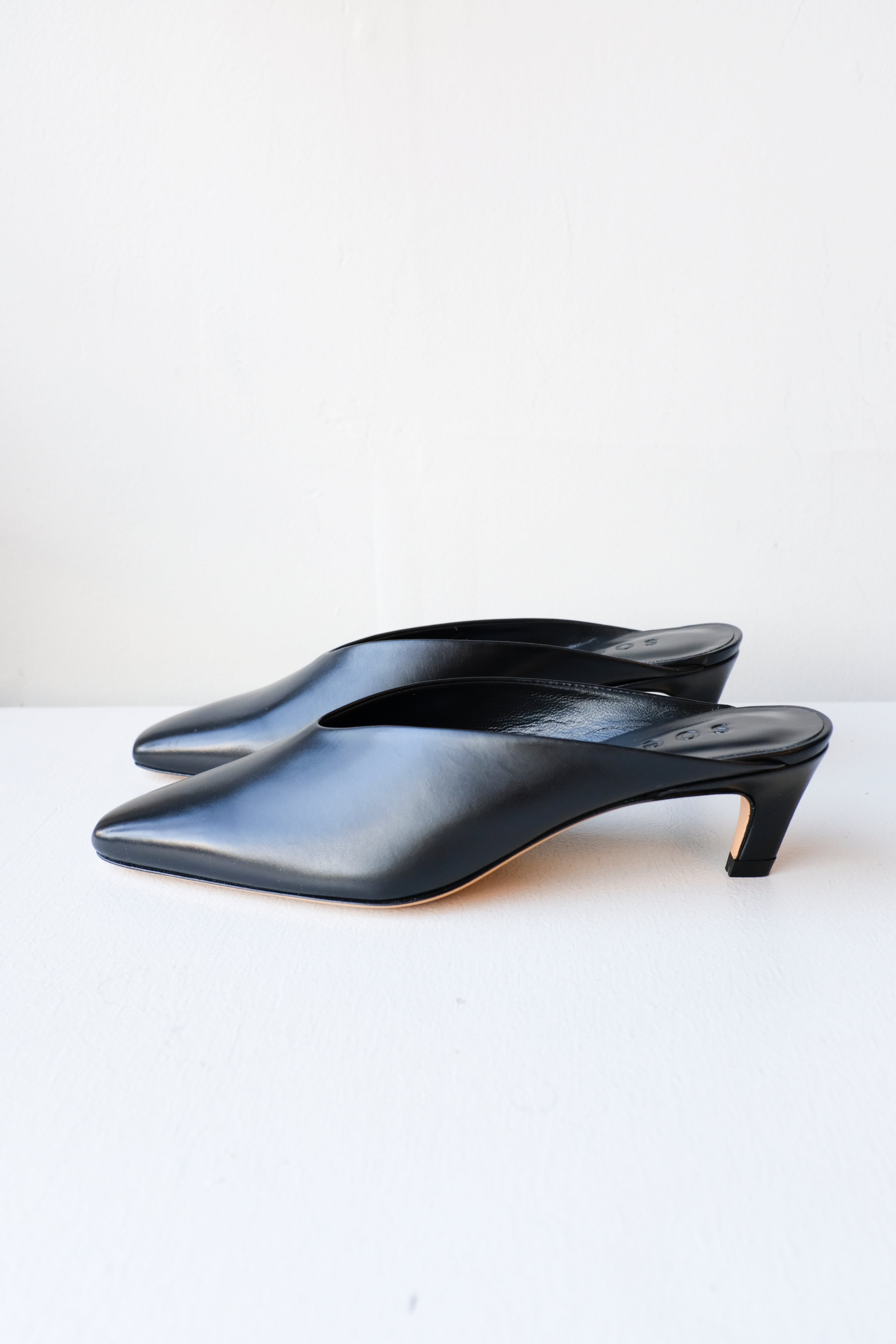 Soeur - Amalie Mules - Black -side