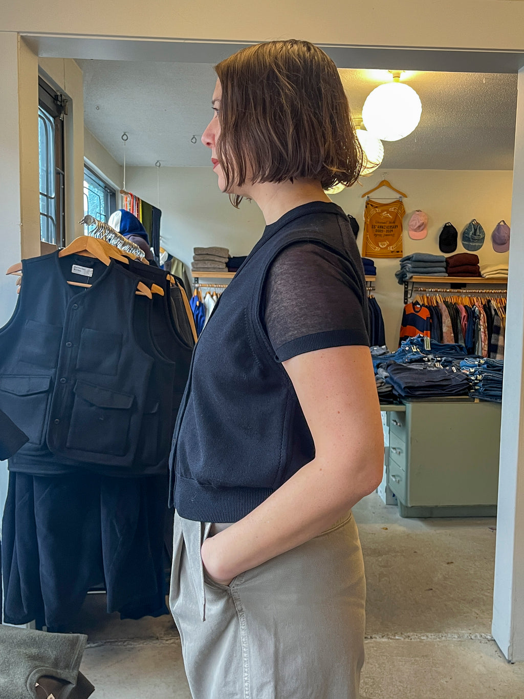 Soeur - Chiara Sleeveless Cardigan - Black - side