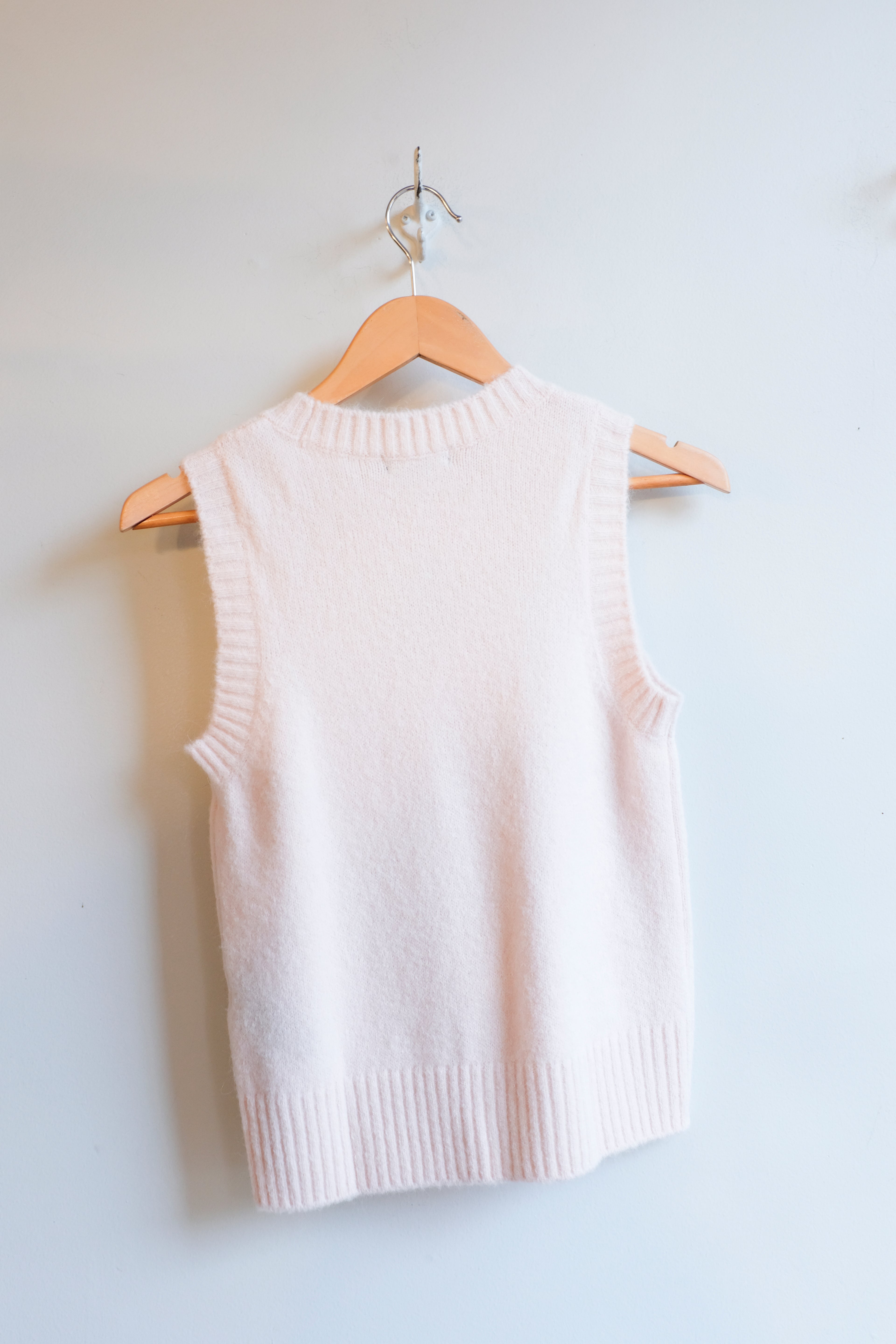 Soeur - Namaste Sweater Vest - Pale Pink - flat back