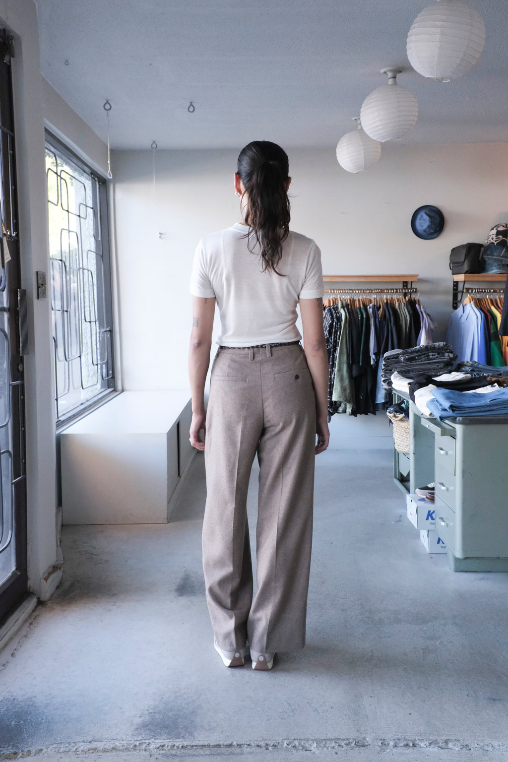 soeur - Lyocell Cashmere Tee -  off-white - Paloma Flannel Trousers - Driftwood - back