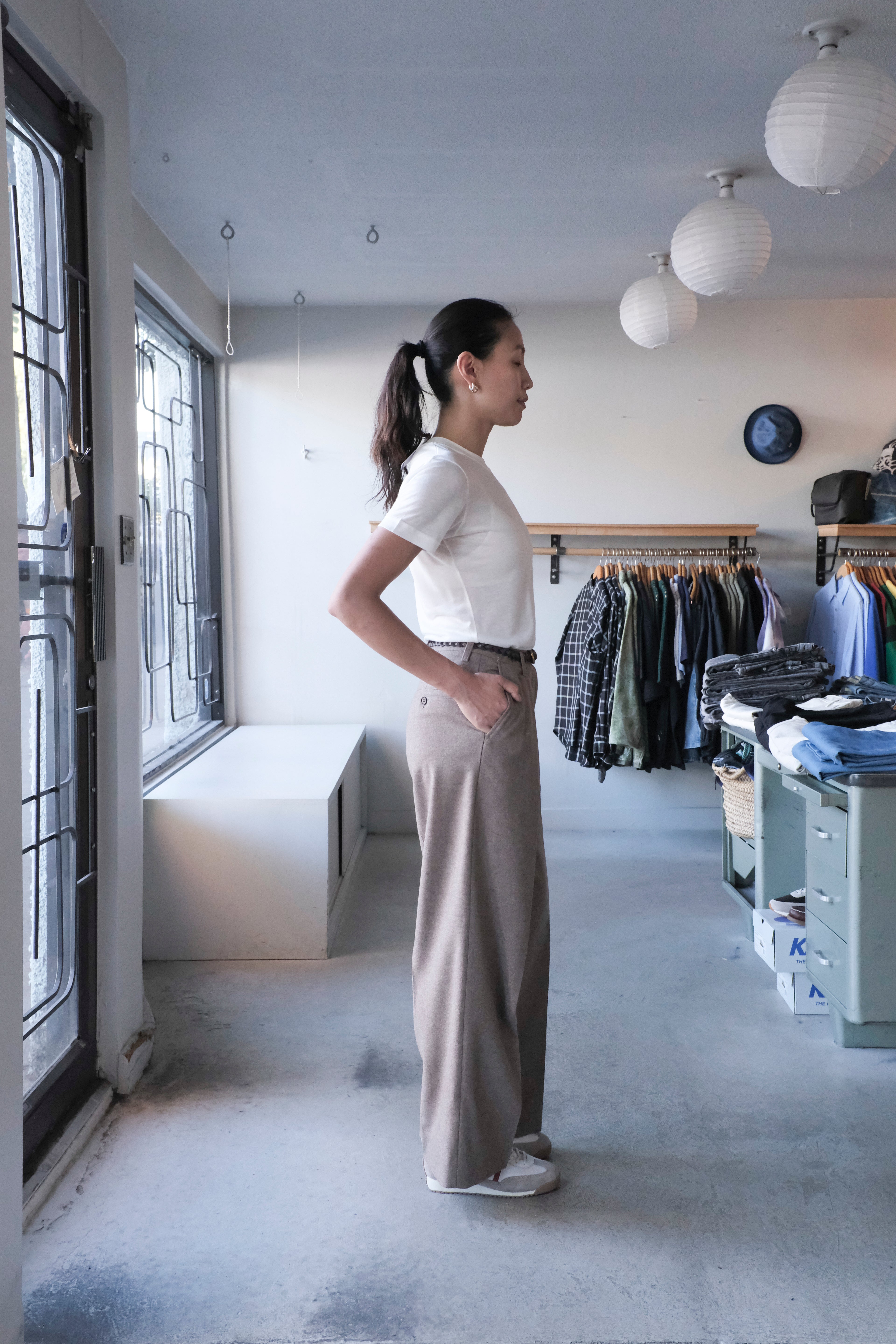 soeur - Lyocell Cashmere Tee -  off-white - Paloma Flannel Trousers - Driftwood - side