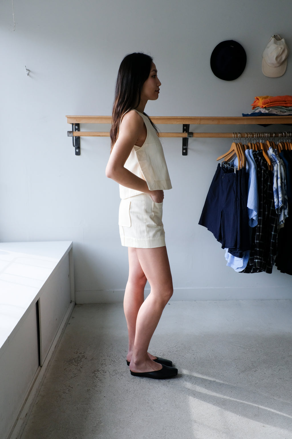 Hover Short - Cream