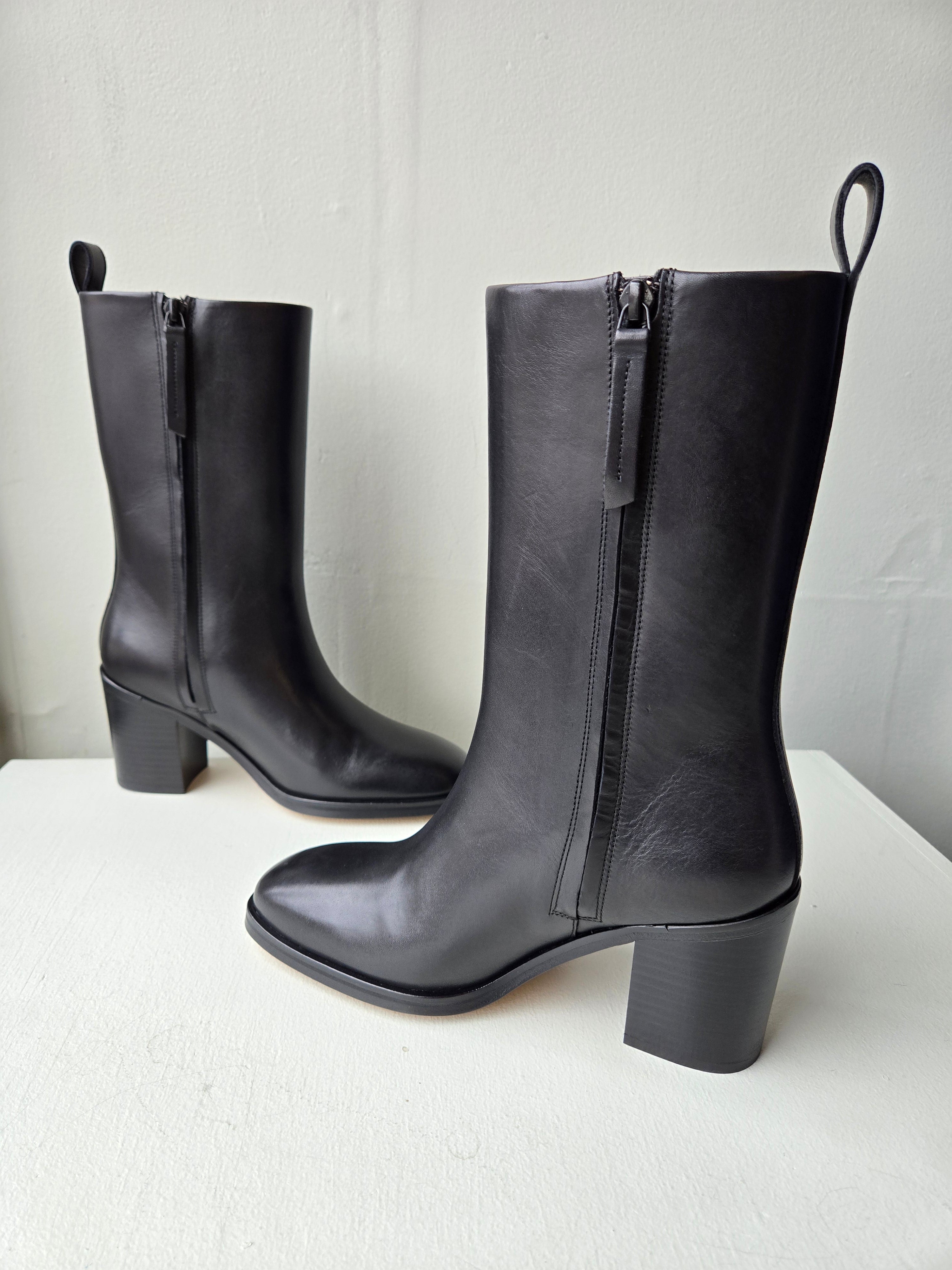 Soeur Cara Heeled Ankle Boots - Black