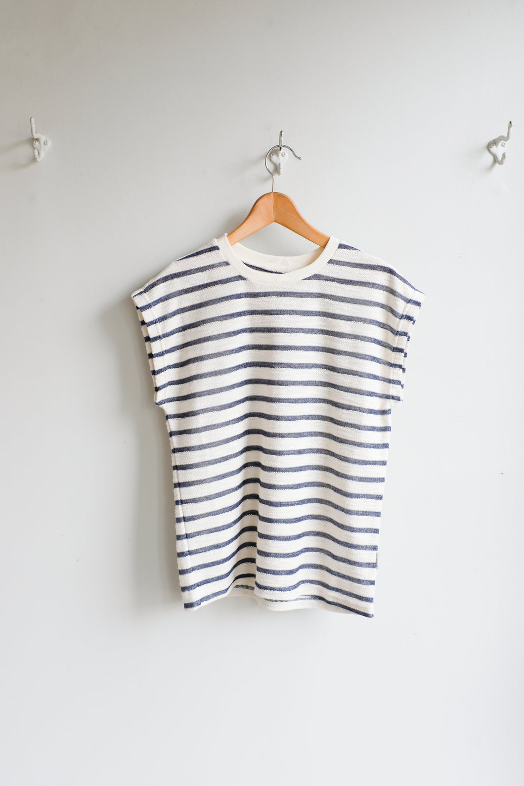 wemoto - Chloe T-Shirt - Navy Blue - flat front