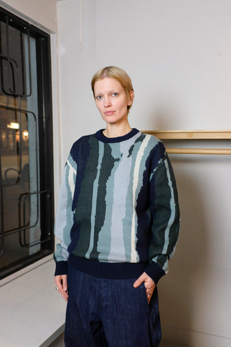 Wemoto - Johnson Crew Sweater - Navy Blue/Dark Green - flat front