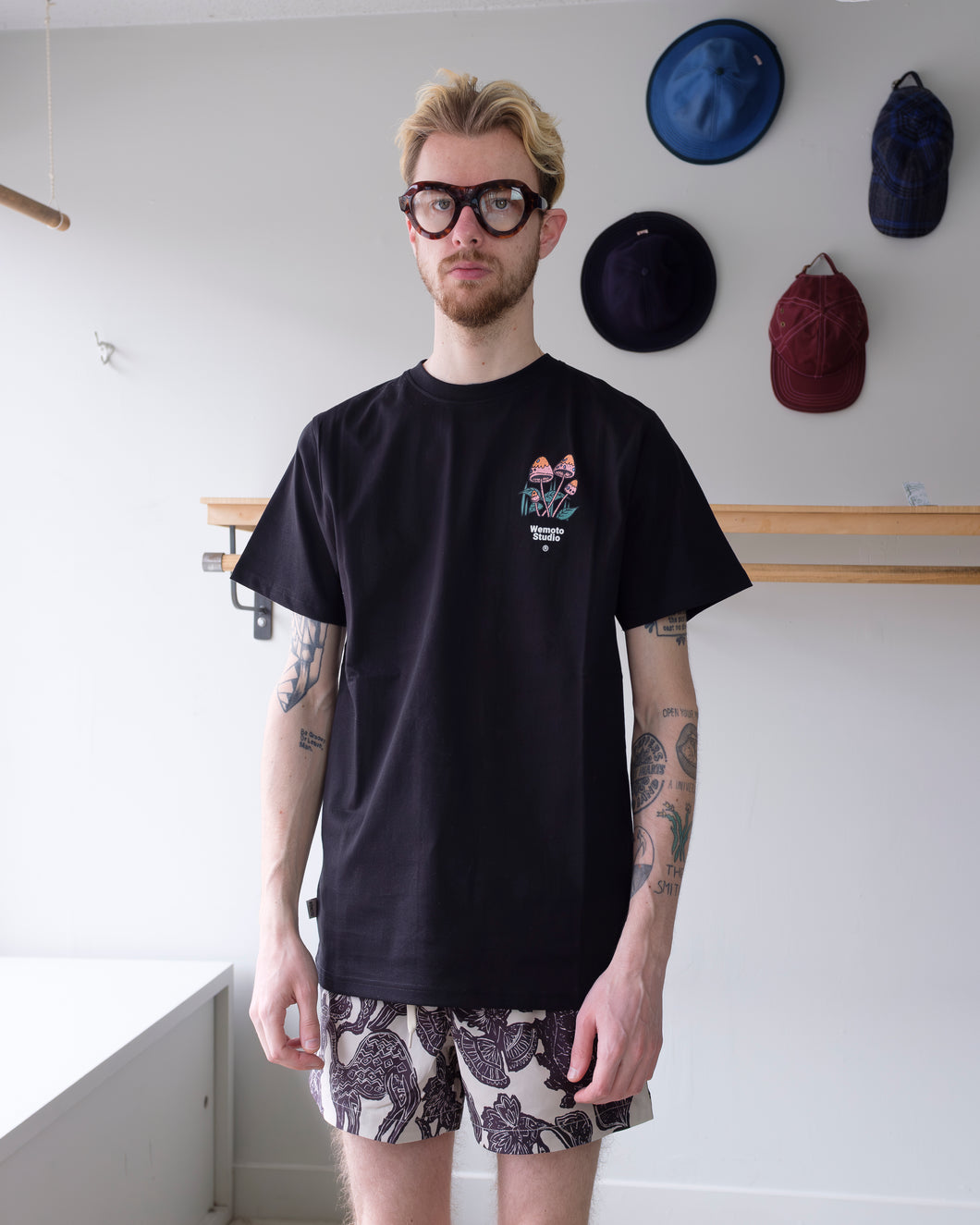 wemoto - Mushroom Tee - Black - front