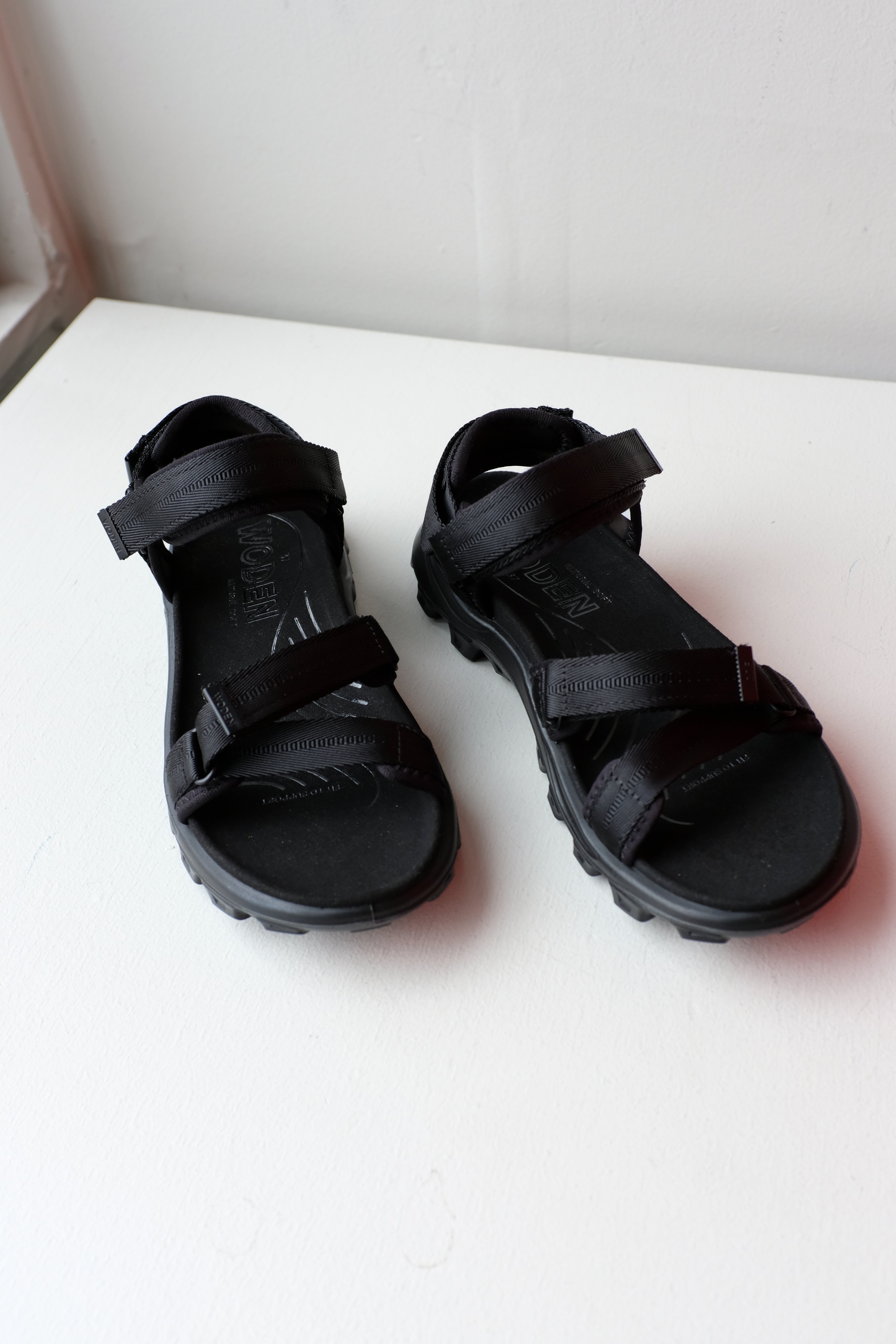 Woden - Sadie Sandal - Black