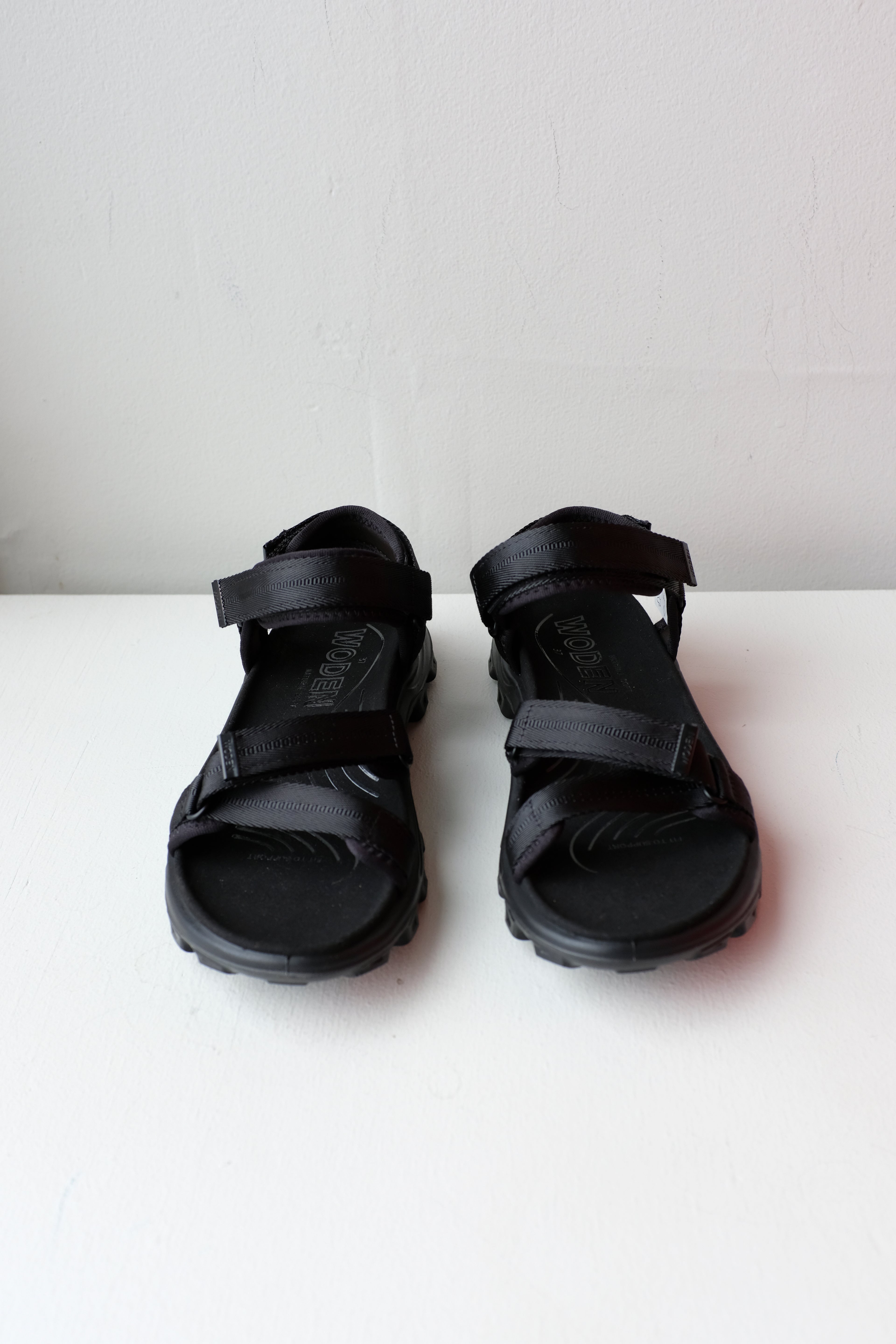 Woden - Sadie Sandal - Black - front