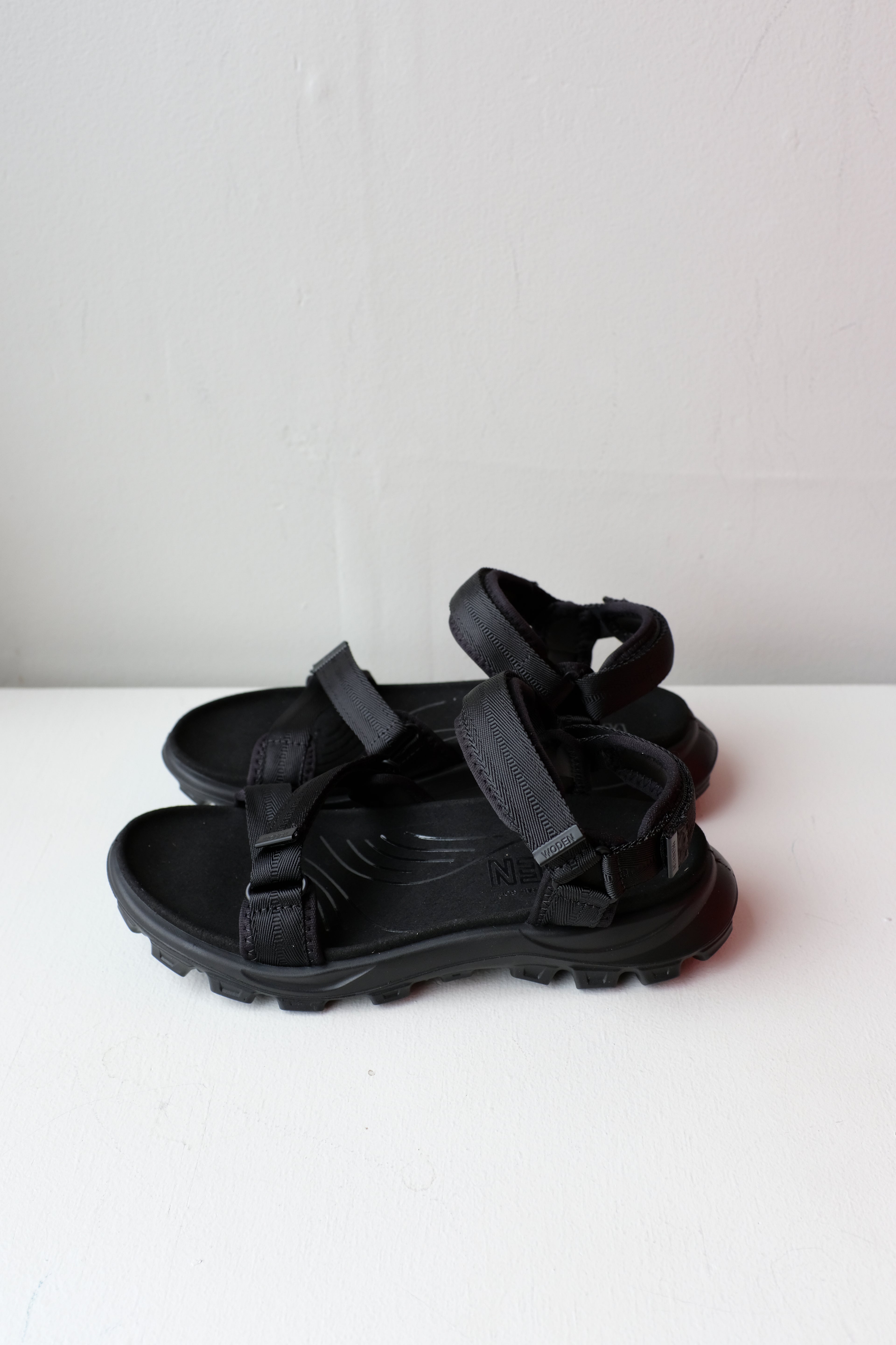Woden - Sadie Sandal - Black - side
