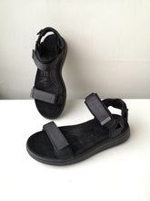 Load image into Gallery viewer, Woden Line Sandal - Black
