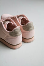 Load image into Gallery viewer, A cute casual lace up sneaker in a soft blue pink
