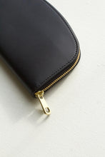 Load image into Gallery viewer, A.P.C Demi-Lune Wallet (Black) - Eugene Choo
