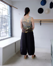 Load image into Gallery viewer, anntian - Silk Tanktop - Swiss Eiger - back
