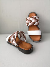 Load image into Gallery viewer, Ateliers Cypress Woven Straps Slide - White
