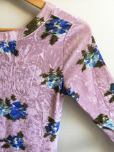 Load image into Gallery viewer, Henrik Vibskov Viola Velvet Dress - Vintage Purple - front closeup
