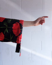 Load image into Gallery viewer, Ka Wa Key - Kullero Maxi Dress - Kullero - relaxes sleeve detail 
