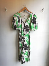 Load image into Gallery viewer, No.6 Lilah Dress - Cream/Emerald Tulips - back
