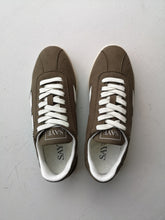 Load image into Gallery viewer, SAYE Modelo &#39;70 Vegan Sneakers - Olive Green - top view
