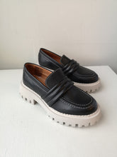 Load image into Gallery viewer, Shoe The Bear Posey Loafer - Black Contrast
