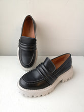 Load image into Gallery viewer, Shoe The Bear Posey Loafer - Black Contrast
