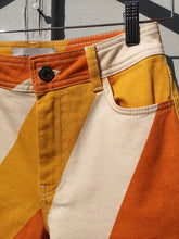 Load image into Gallery viewer, Thinking Mu - Jasmine Shorts - Yellow Slash - front closeup
