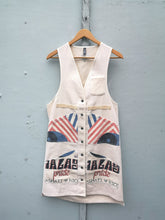 Load image into Gallery viewer, W&#39;menswear - Utility Apron - Front
